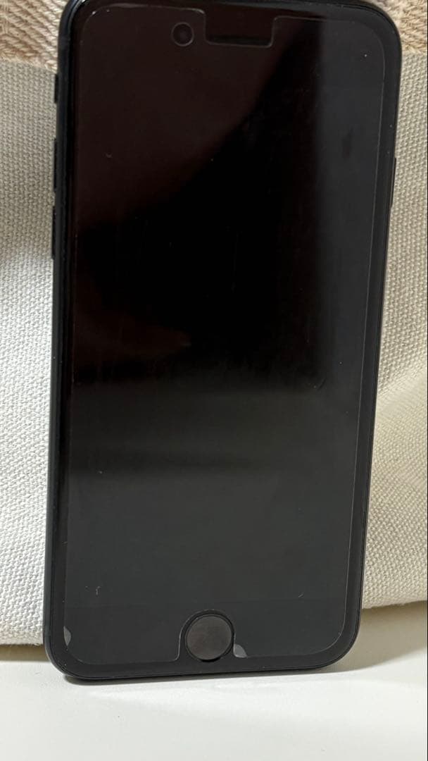 美品 iphoneSE 第三世代 64GB ミッドナイト ケース付 SIMフリー