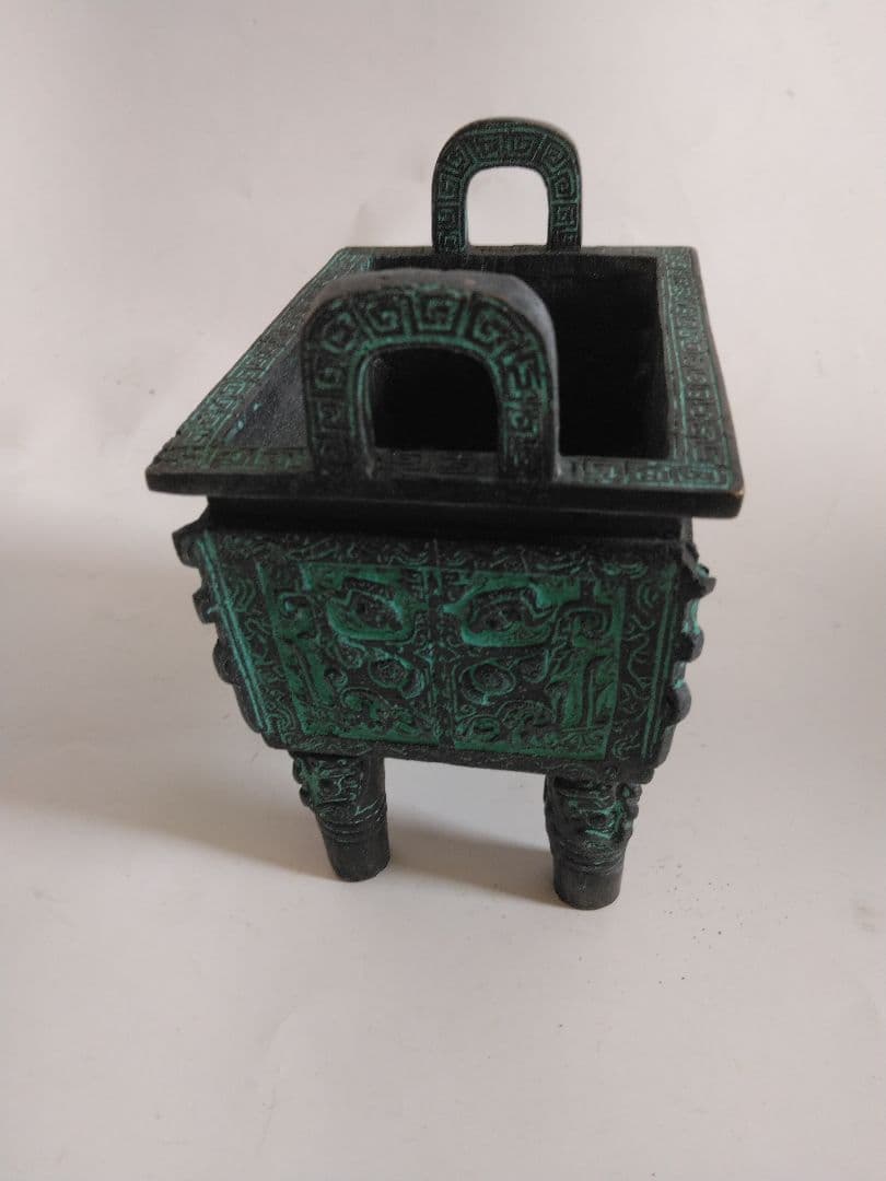 中国古来の青銅器　方てい香炉