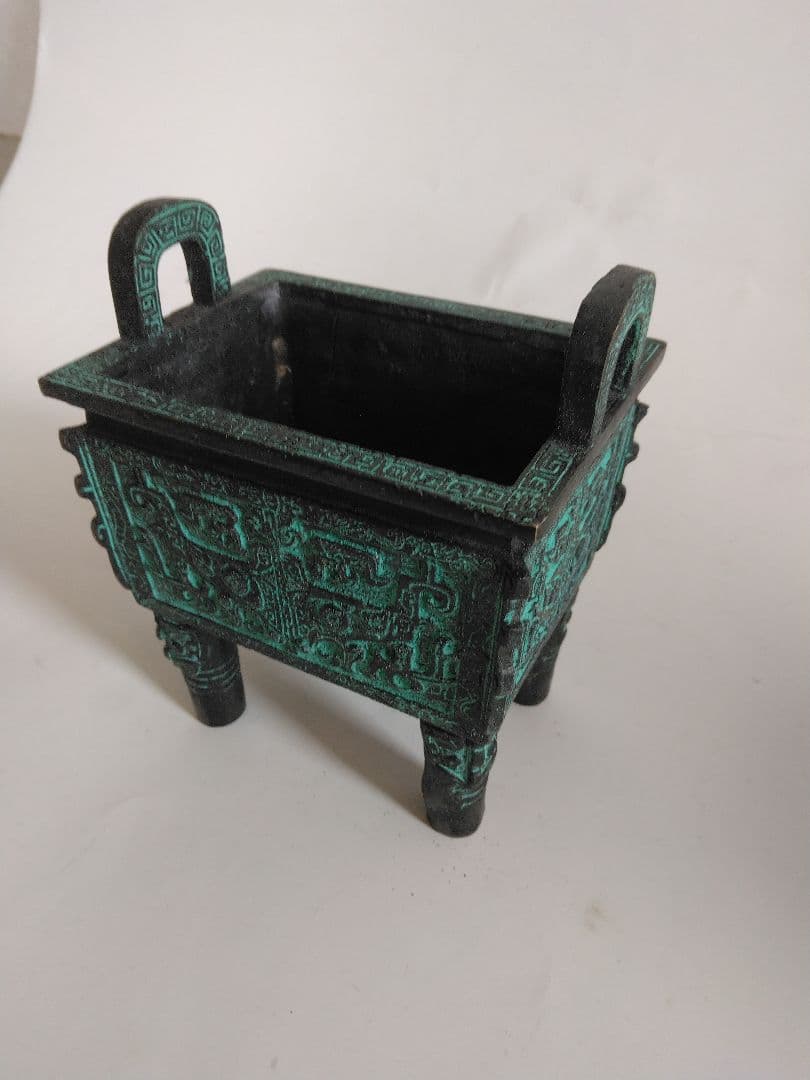 中国古来の青銅器　方てい香炉