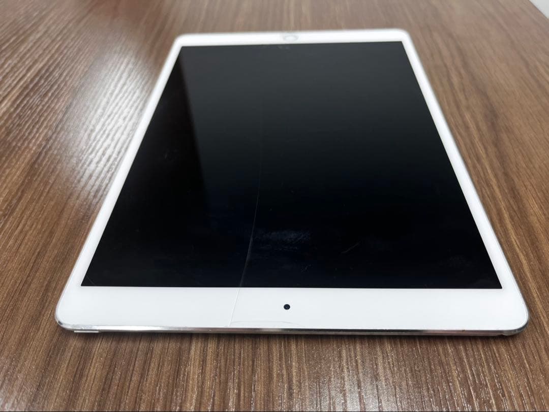 【ジャンク品】iPad Pro 2017（10.5インチ）