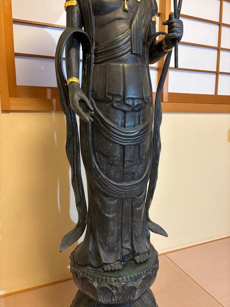 ブロンズ像　仏像