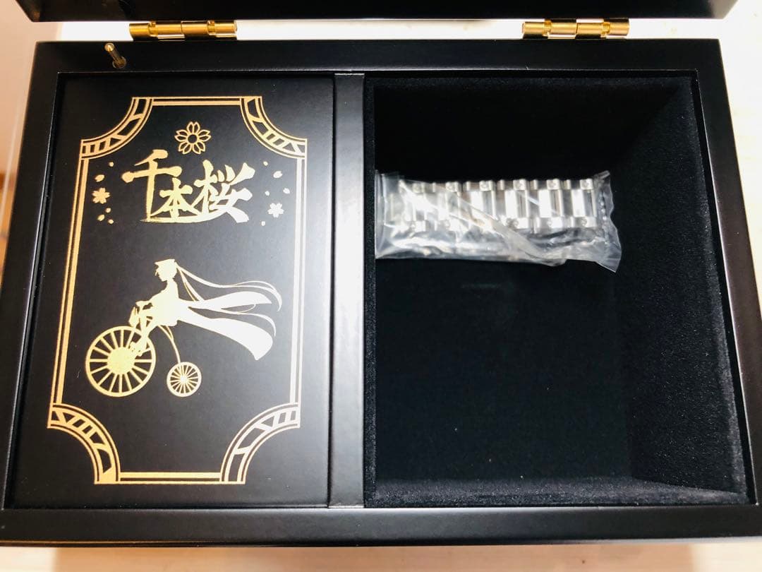 ☆新品未使用☆セイコー×初音ミク 千本桜コラボウォッチ オルゴール付き 腕時計