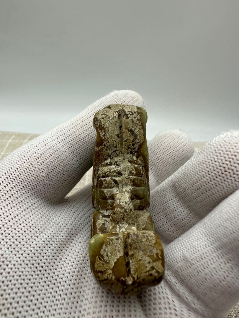 【中国古美術】紅山文化 古墳の物 旧蔵 置物 古玉 （麒麟）收藏品