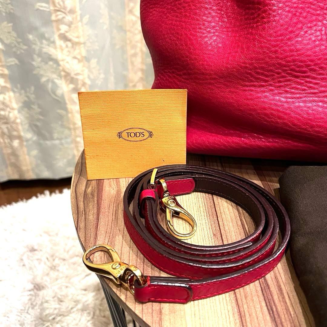 ✨希少✨2WAY✨TOD’S トッズ ショルダーバッグ ハンドバッグ レザー 赤