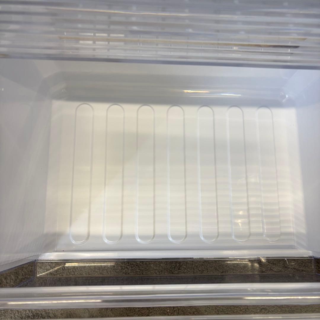 mari  806　シャープ　冷蔵庫　23年製　200-300ℓ　右開き