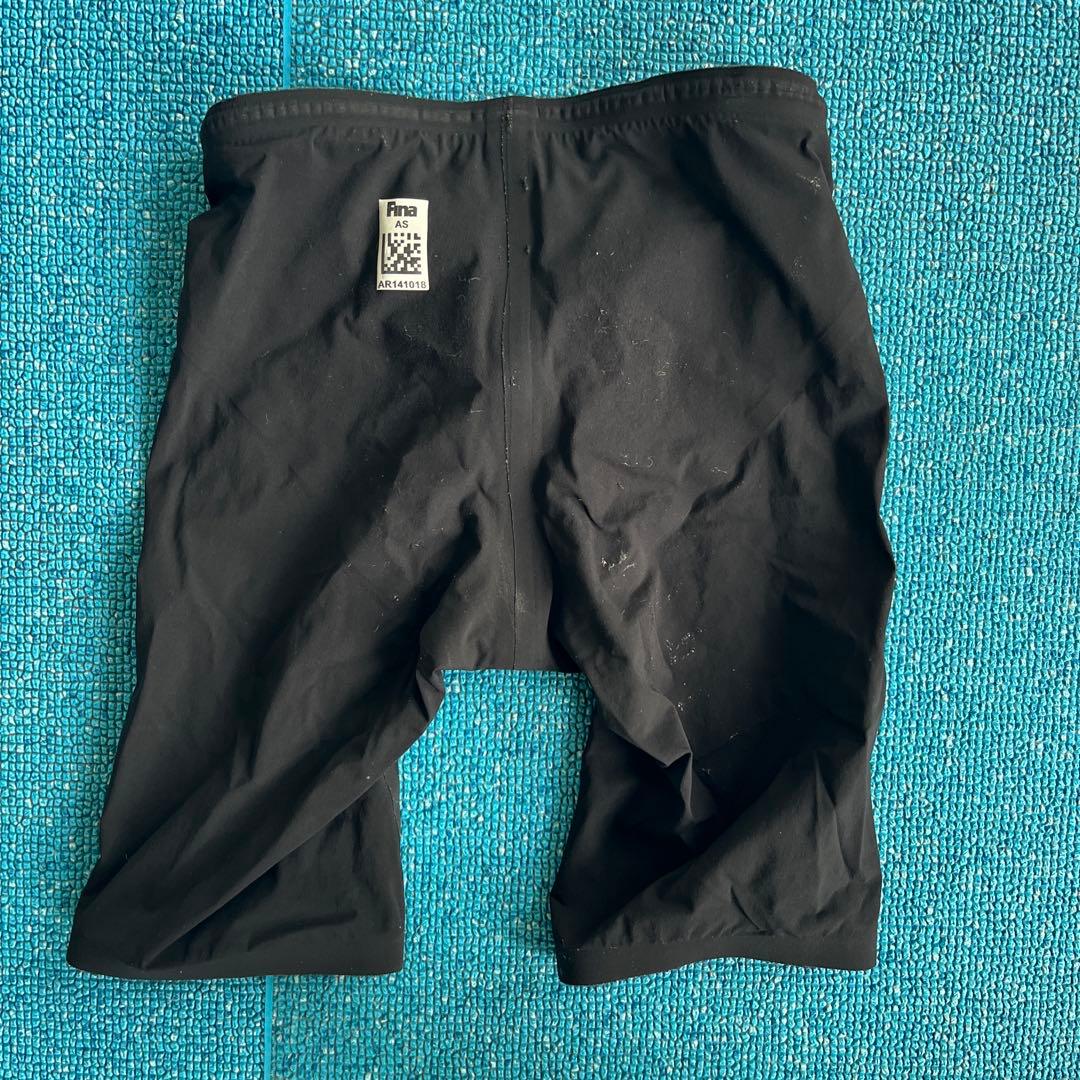 競泳用水着　arena カーボン　mサイズ