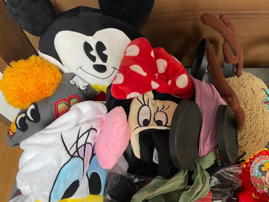 ディズニーおまとめ売り（光るおもちゃ、カチューシャ、帽子など）