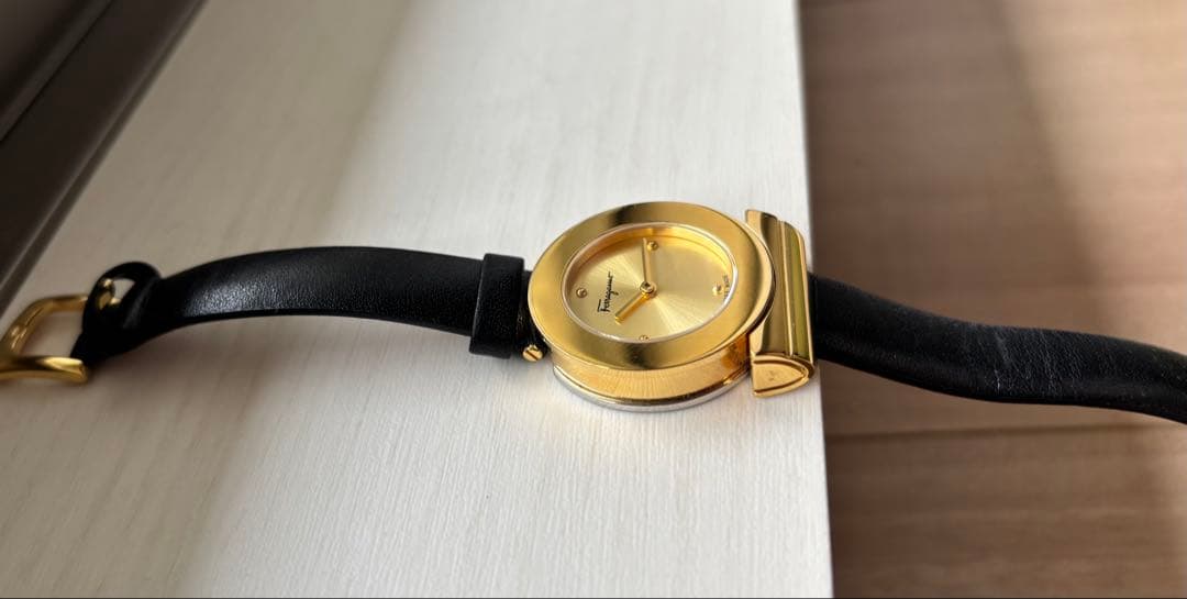 【美品】Salvatore Ferragamo フェラガモ腕時計