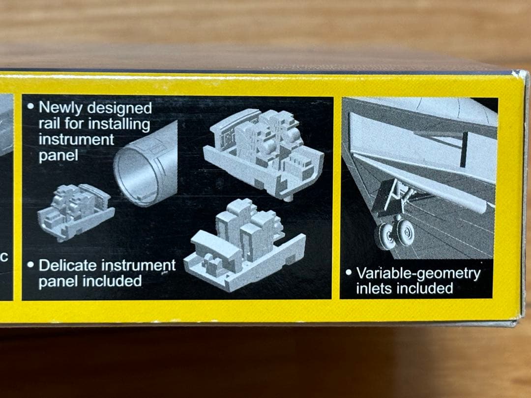 サイバーホビー 1/200 XB-70A ヴァルキリー AV-1 未組立