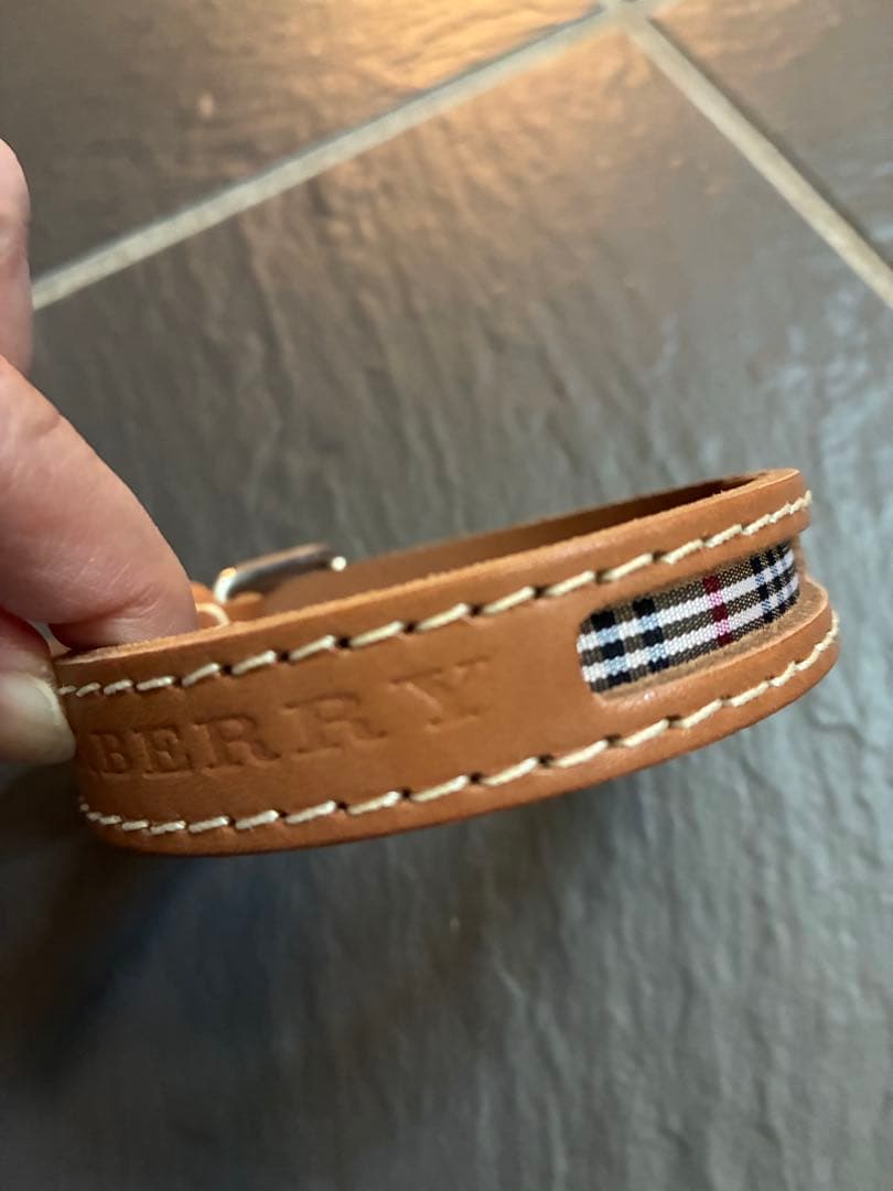 えのん BURBERRY バーバリー　レザーリード 首輪　ブラウン