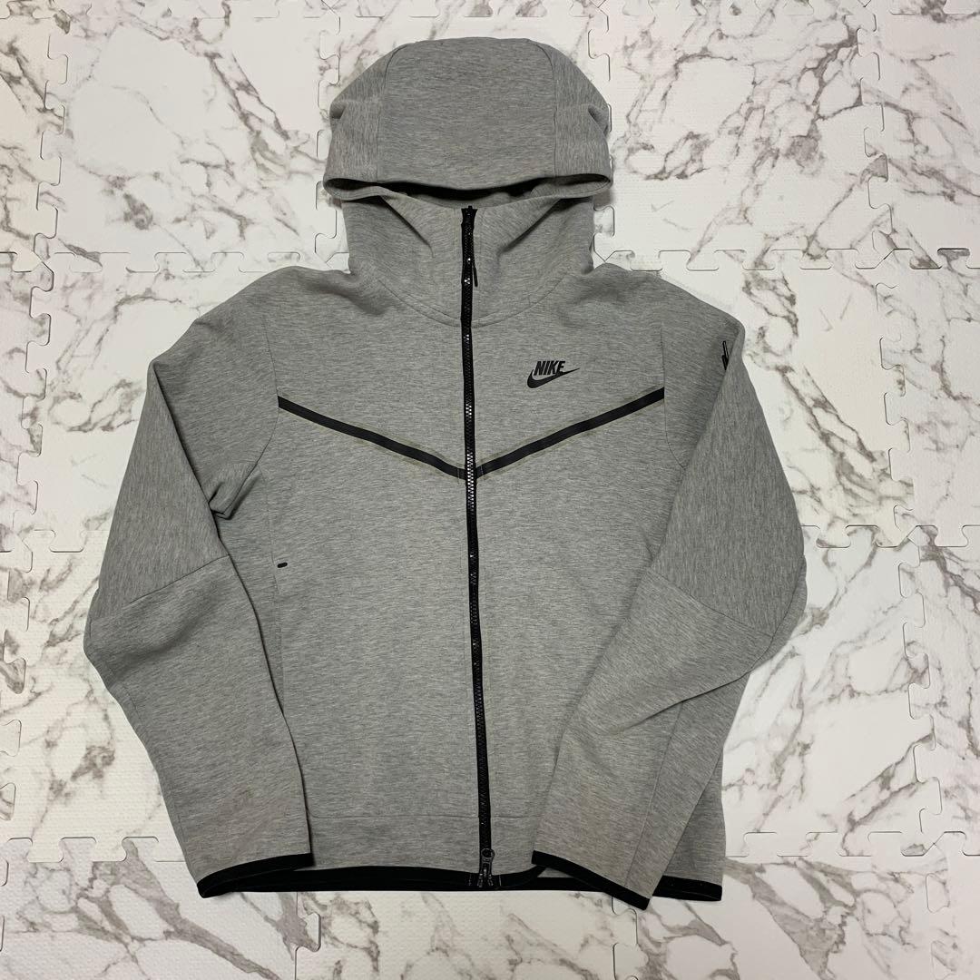 NIKE テックフリース グレー 黒タグ