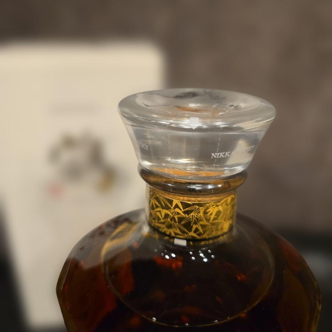 ニッカウィスキー 鶴700ml 43%
