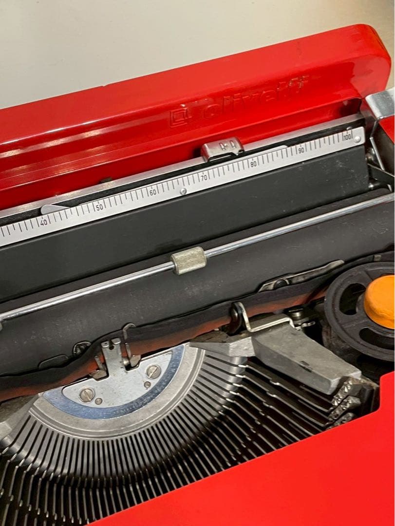 【希少名作】Olivetti Valentine オリベッティ バレンタイン 赤