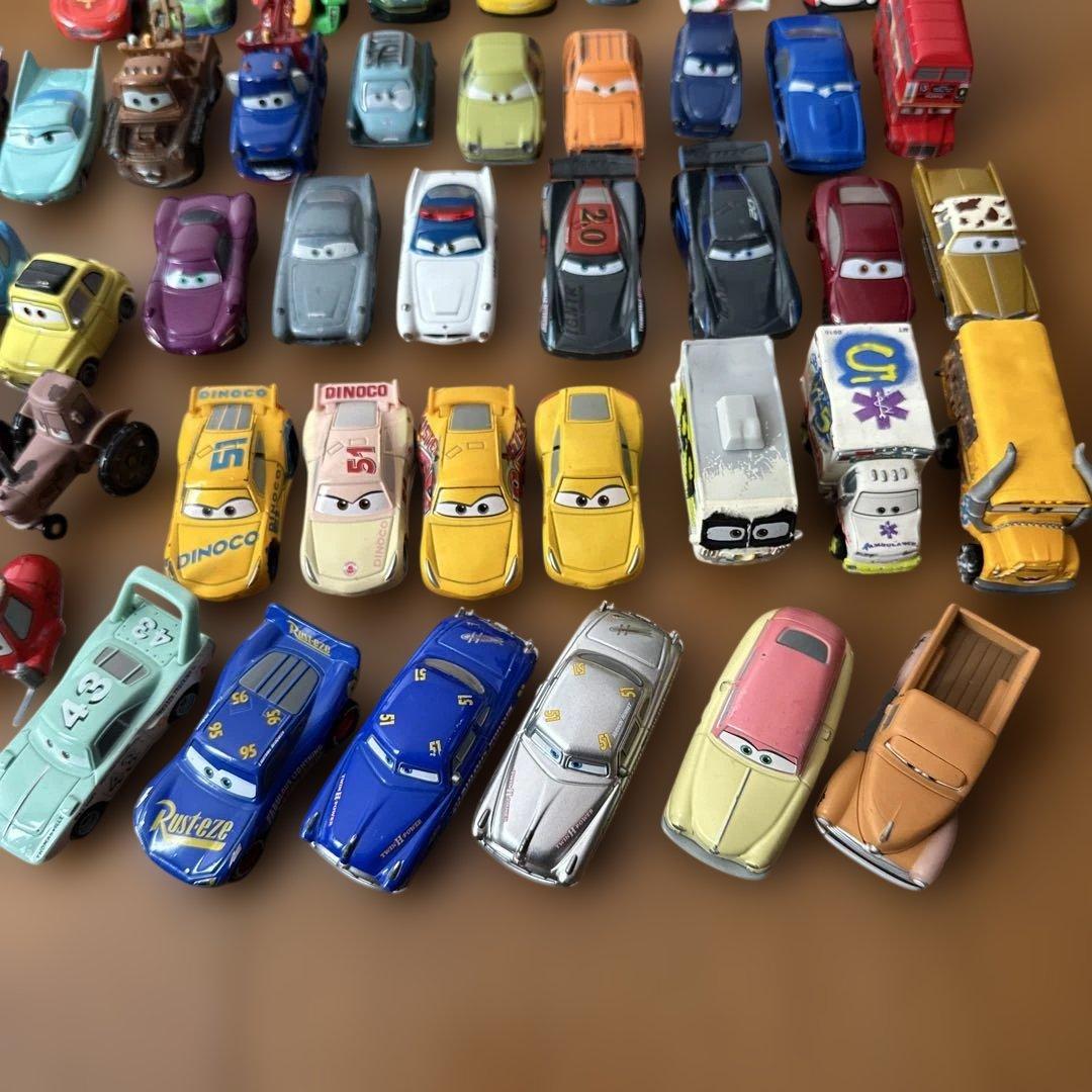 限定値下　廃盤レア希少　カーズ ディズニー トミカ 大きなマックトレーラー