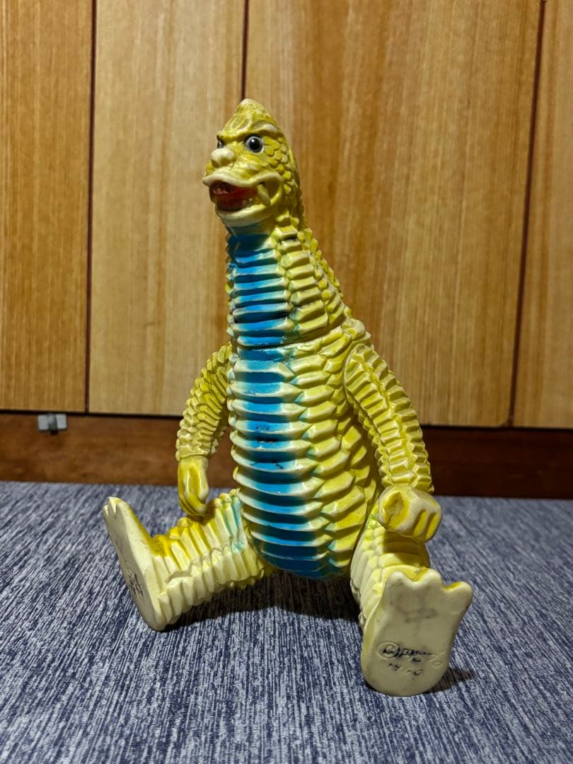 マルサン レッドキング ソフビ 破損品 当時物