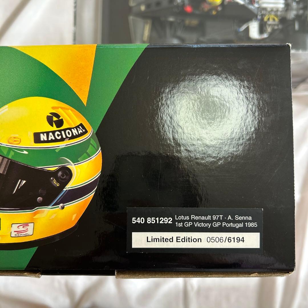 AYRTON SENNA F1カー 1/18スケール、ディスプレイケースつき