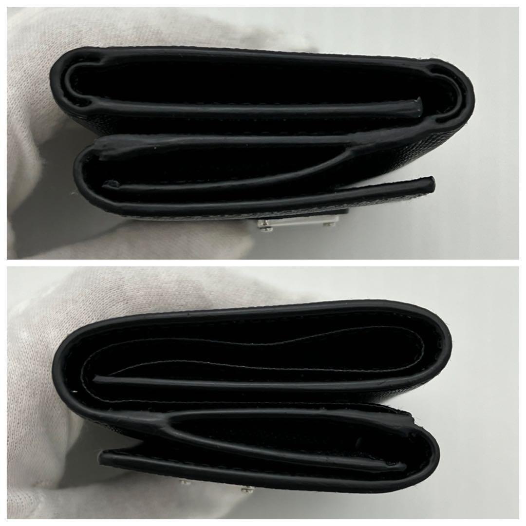 【希少品】プラダ サフィアーノ トライアングルロゴ 三つ折り財布 ブラック