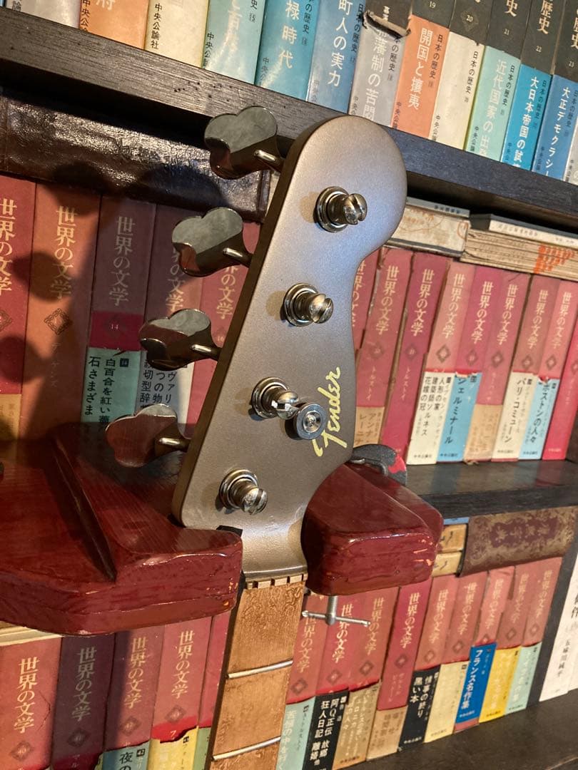 ベース squier by fender jazz bass flea custom