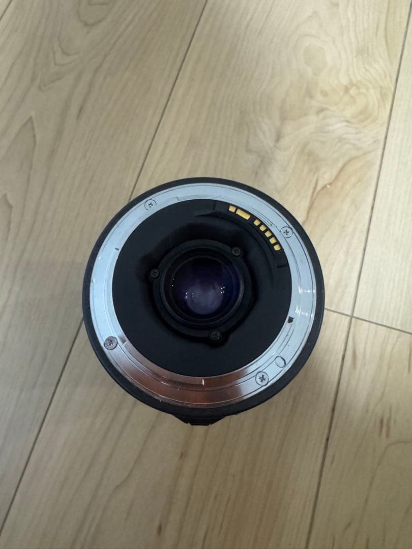 タムロン 100-300mm ズームレンズ