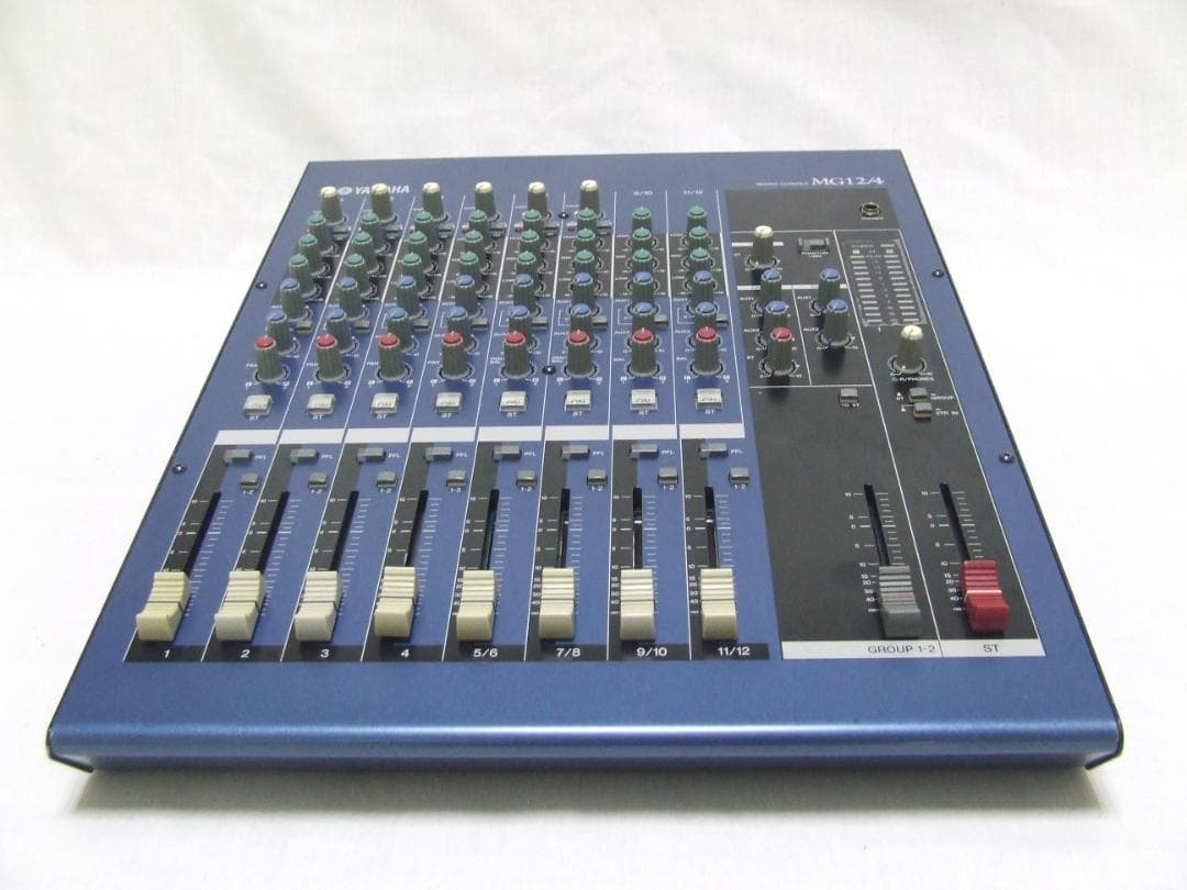 Yamaha MG12/4 アナログミキサー