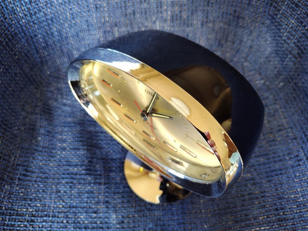 CITIZEN　スペースエイジデザイン置き時計