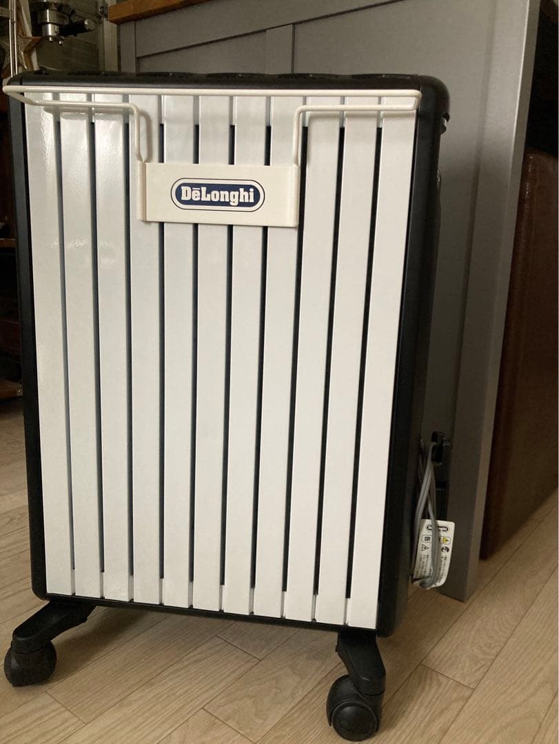 【タオル掛けオマケ付き】デロンギ　ヒーター　MDHAA15WIFI