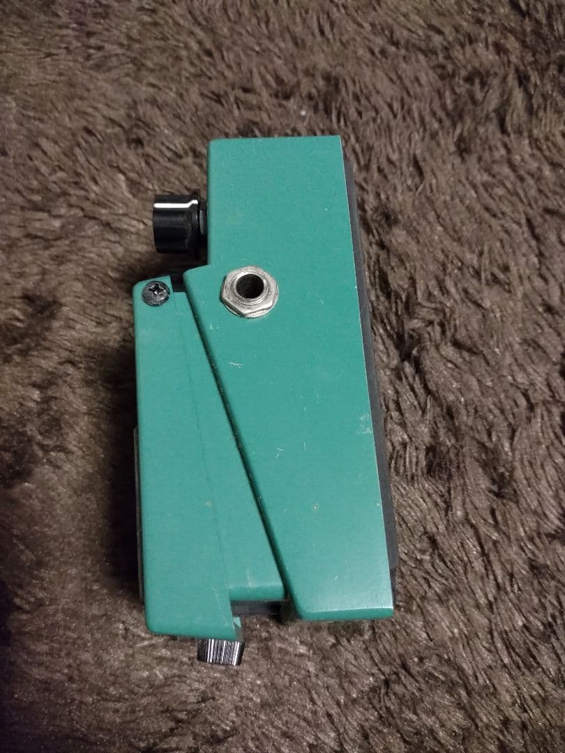 BOSS Tremolo TR-2 トレモロ