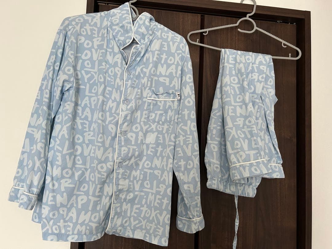 Naptime NAP ROOM 文字プリント 上下パジャマ M ブルー