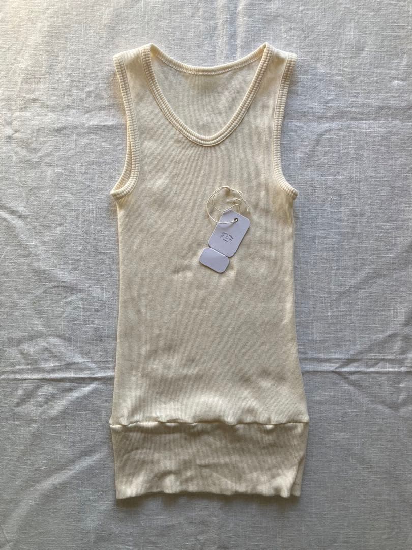 tamaki niime ソデナシ テッパン white 玉木新雌