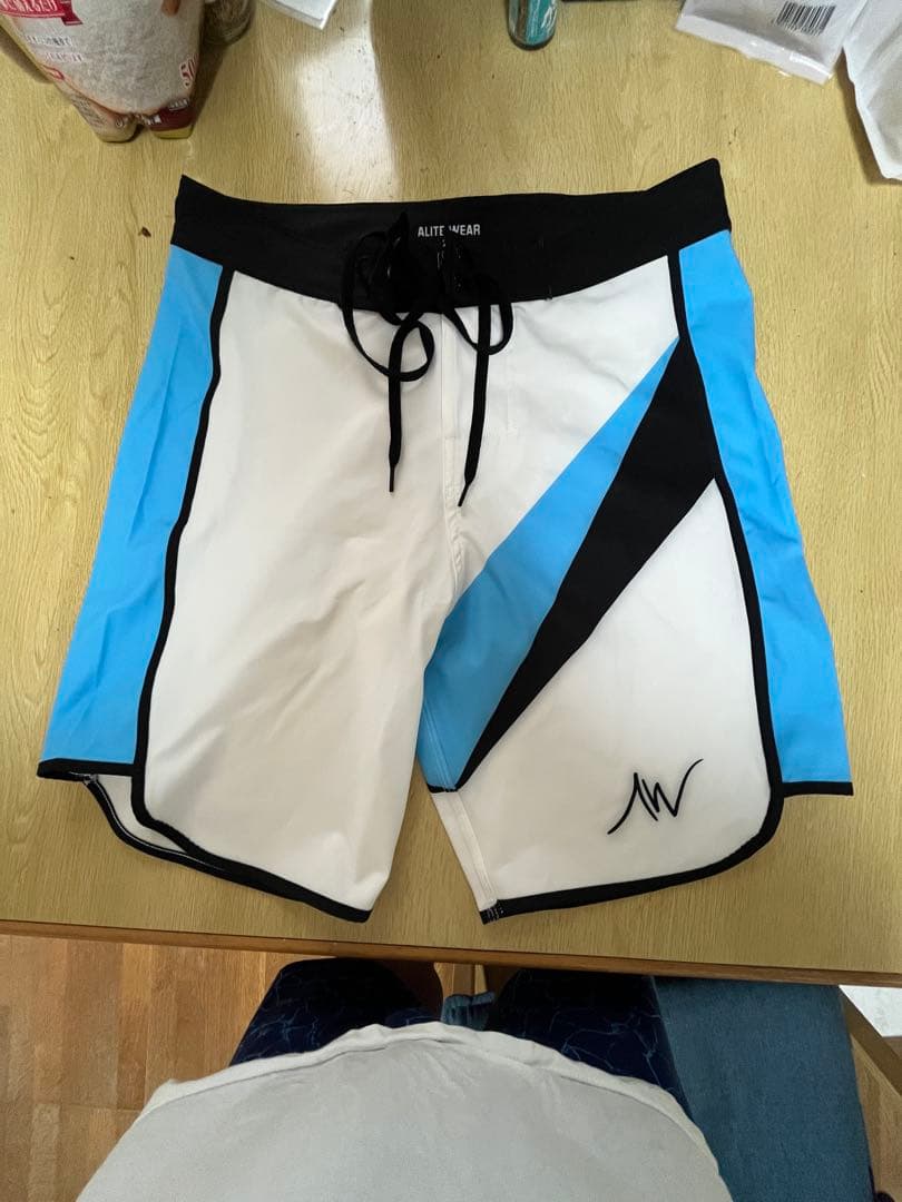 ALITE WEAR サーフパンツ 28インチ　LYFT VEATM