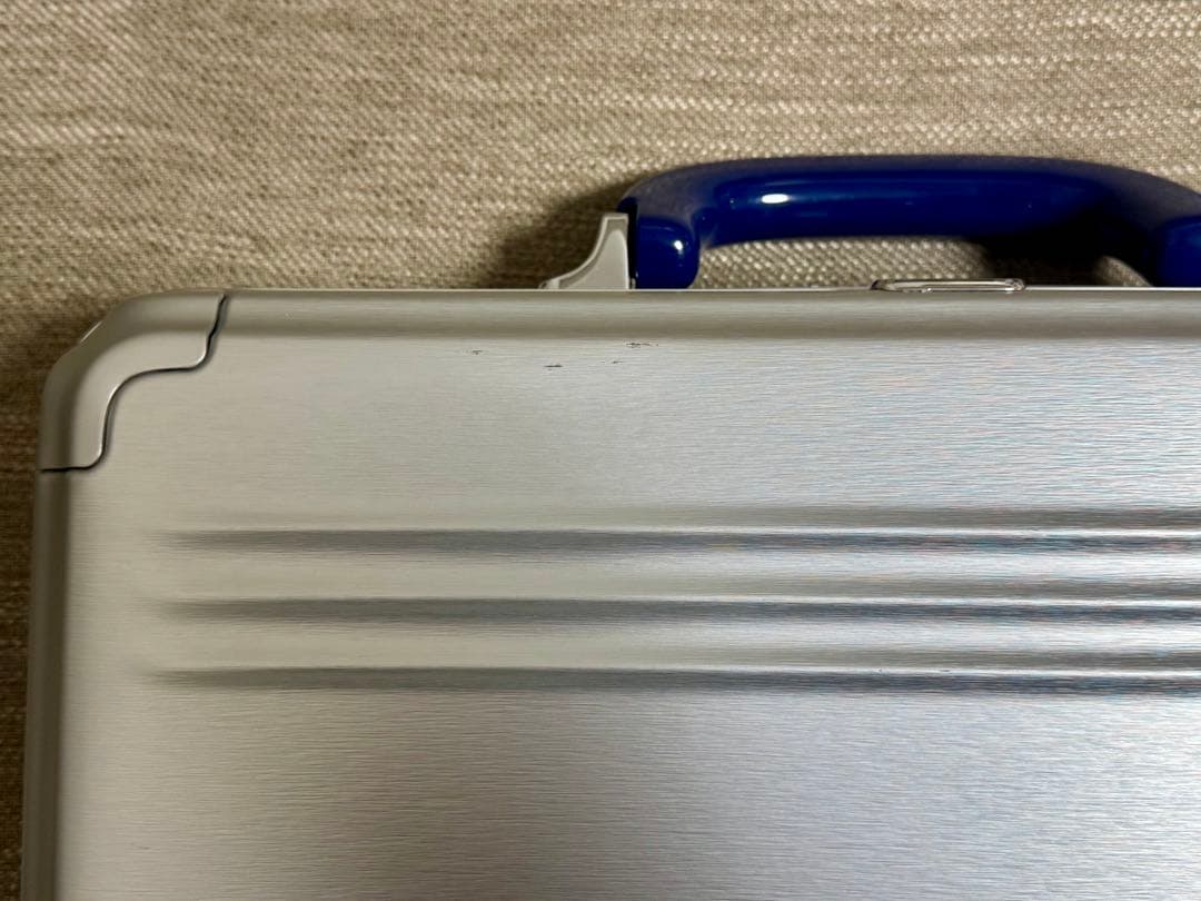 ゼロハリバートン アタッシュケース アルミ A4対応 9.5L 94211