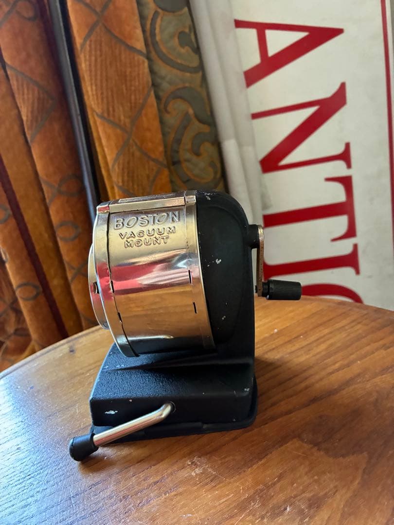 アンティーク　鉛筆削り　ペンシルシャープナー　Boston アメリカ