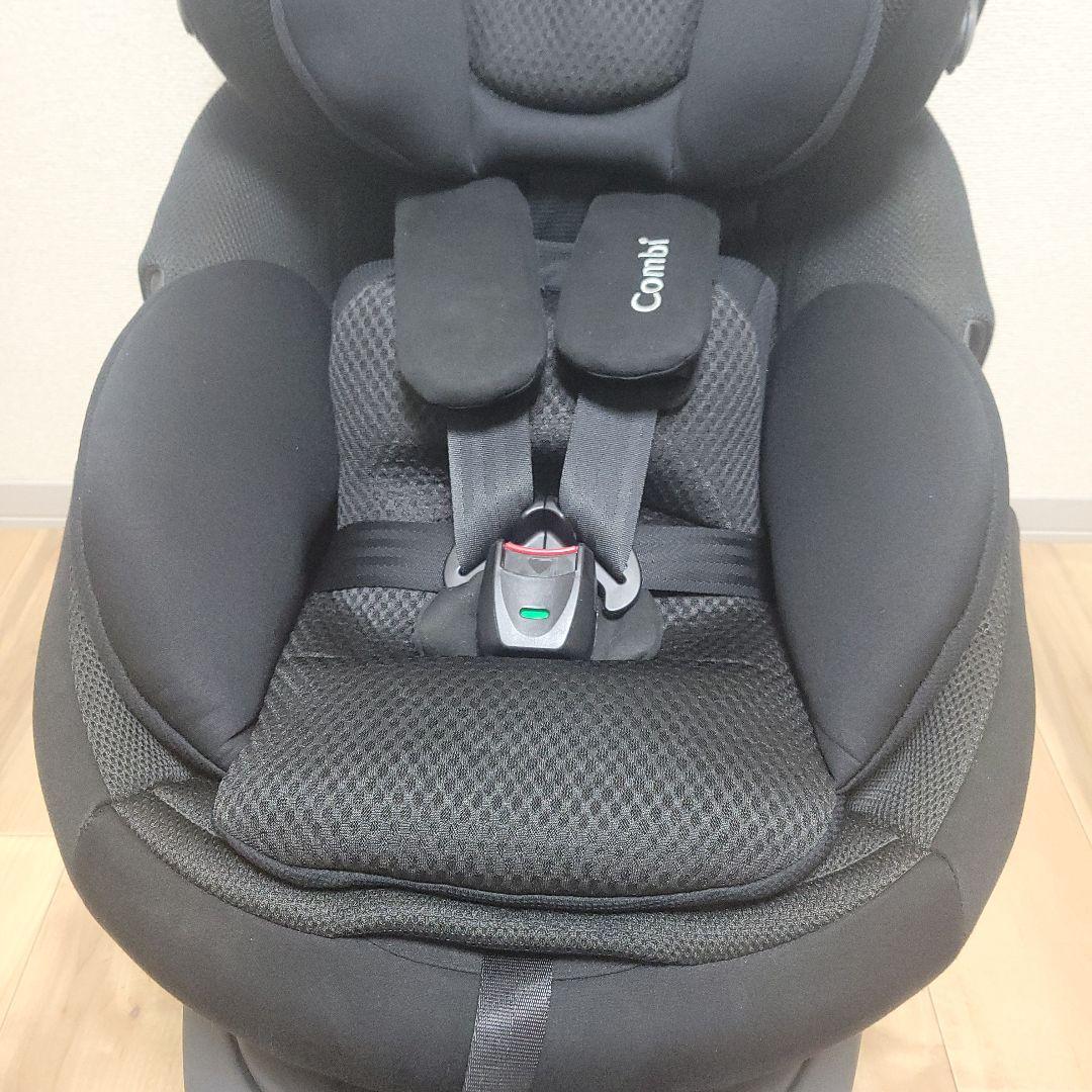 【極美品】Combi コンビ THE S plus ISOFIX ZB-750