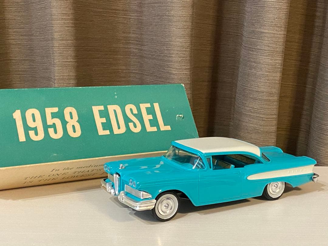 エドセル ディーラー展示用ミニカー FORD EDSEL AMT
