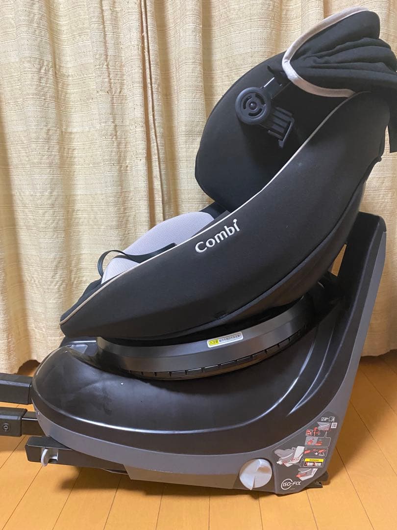 美品 Combi コンビ クルムーヴスマート ISOFIX エッグショックNeo