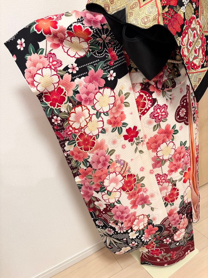 振袖セット 絞り風 白 赤 黒 花柄 MH2512143