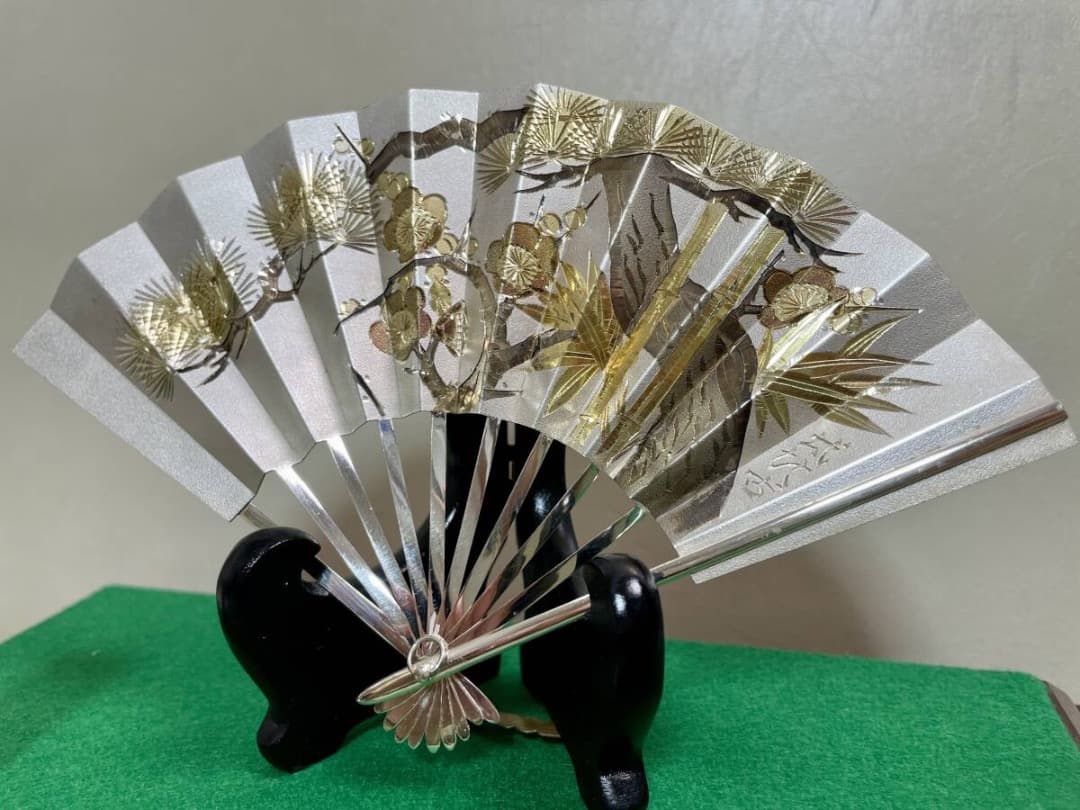 美品 TAKEHIKO 武比古　純銀 扇 6号　松竹梅　販売価格22万円(税込)
