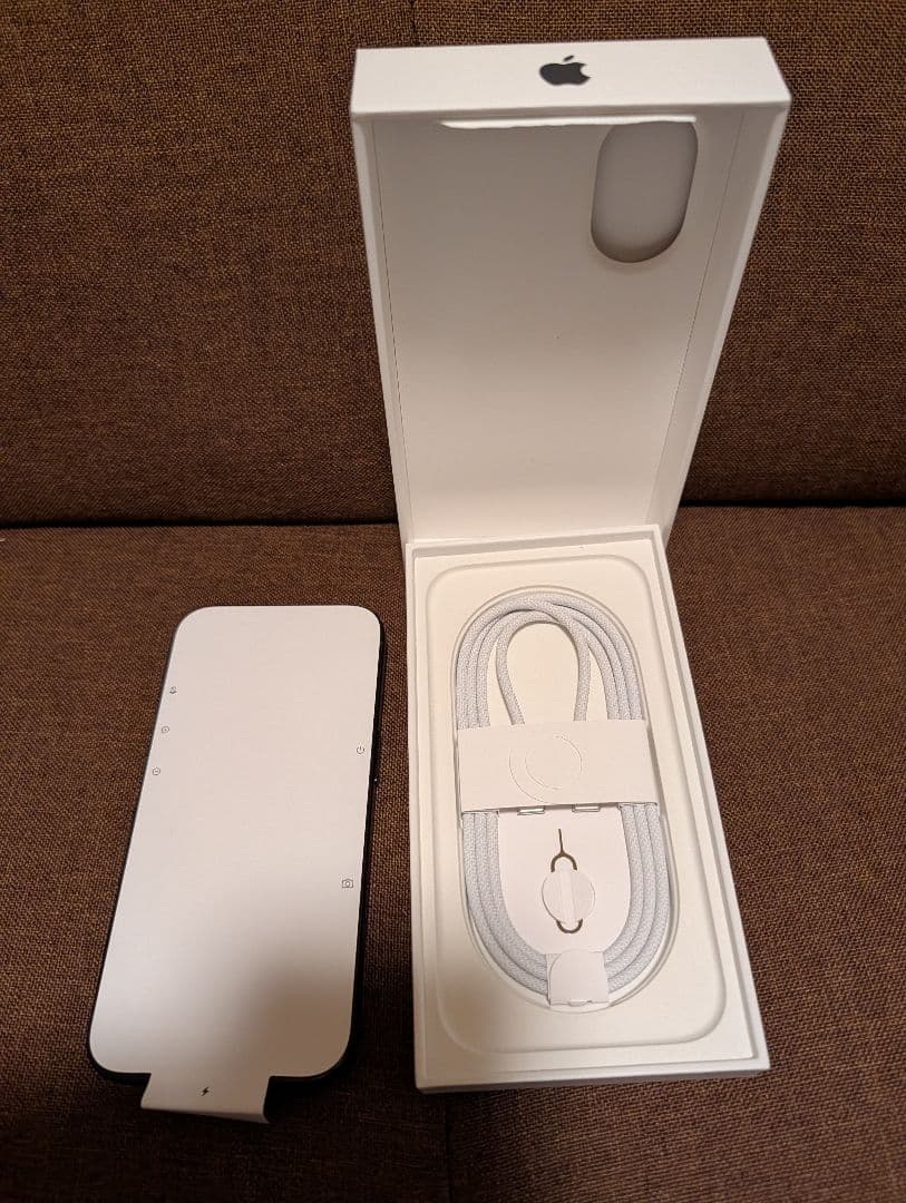 【極美品】【即日発送】iPhone 16 128GB ブラック【残債無し】