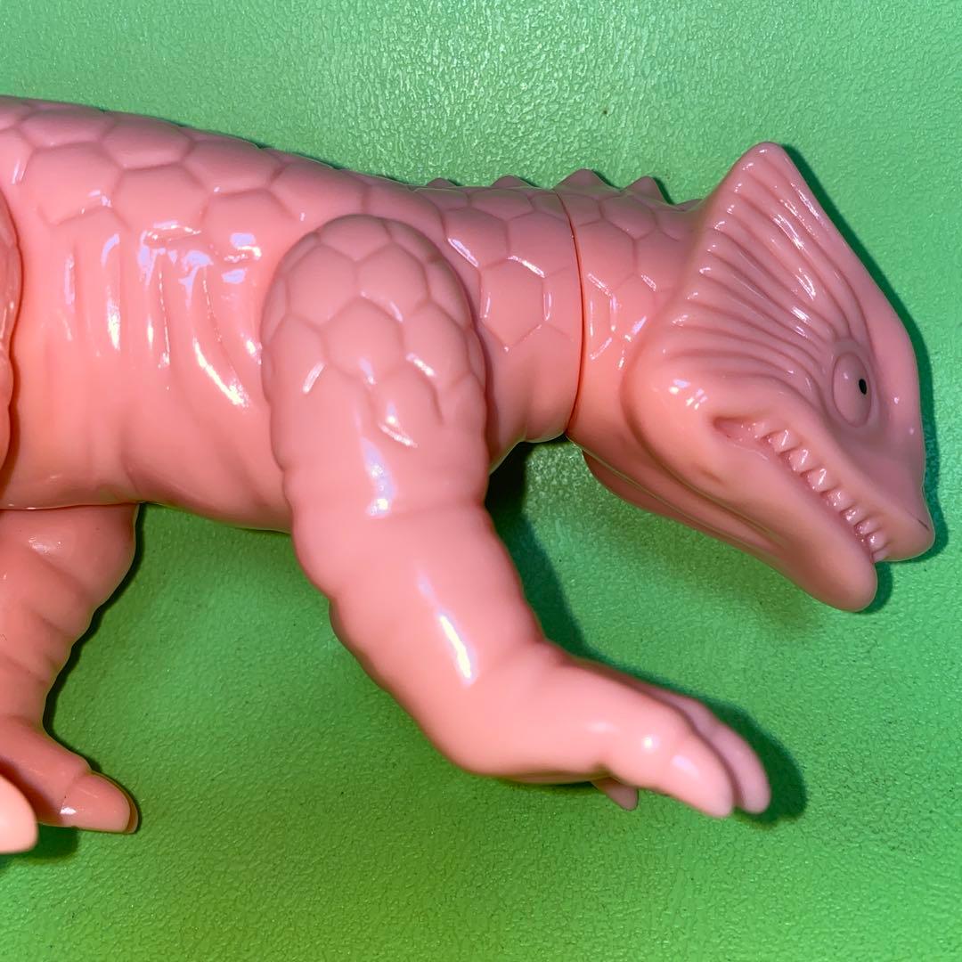 ソフビ★ウルトラQ★M1号★ピーター★イベント限定★ピンク成形★未塗装★目塗り品