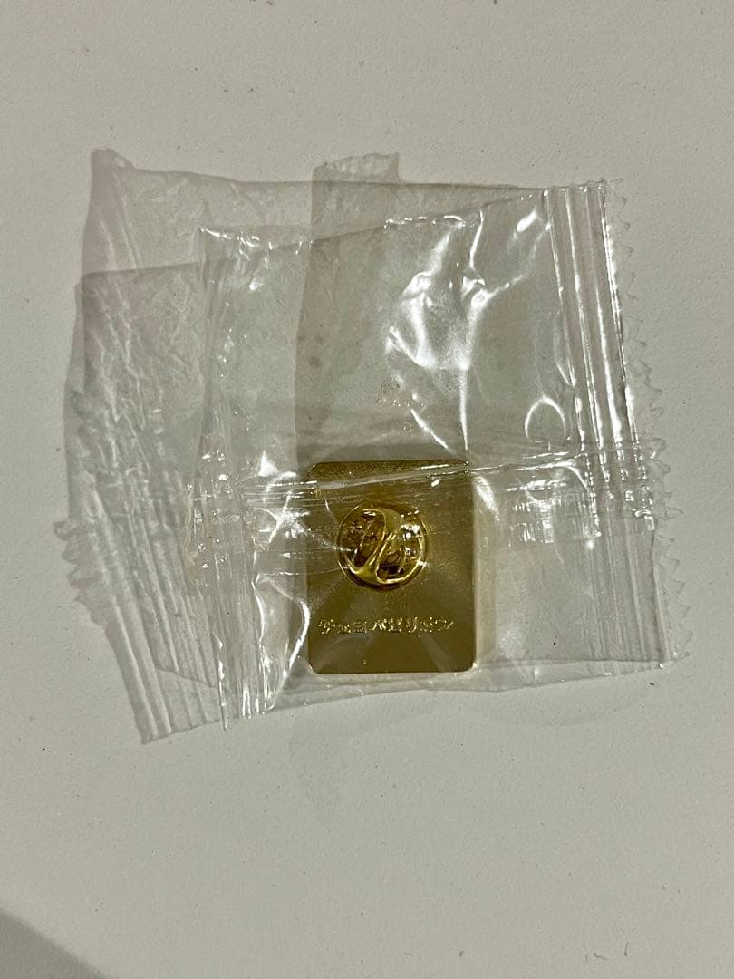 「超レア非商品」チェコ館　ピンバッジ 金色