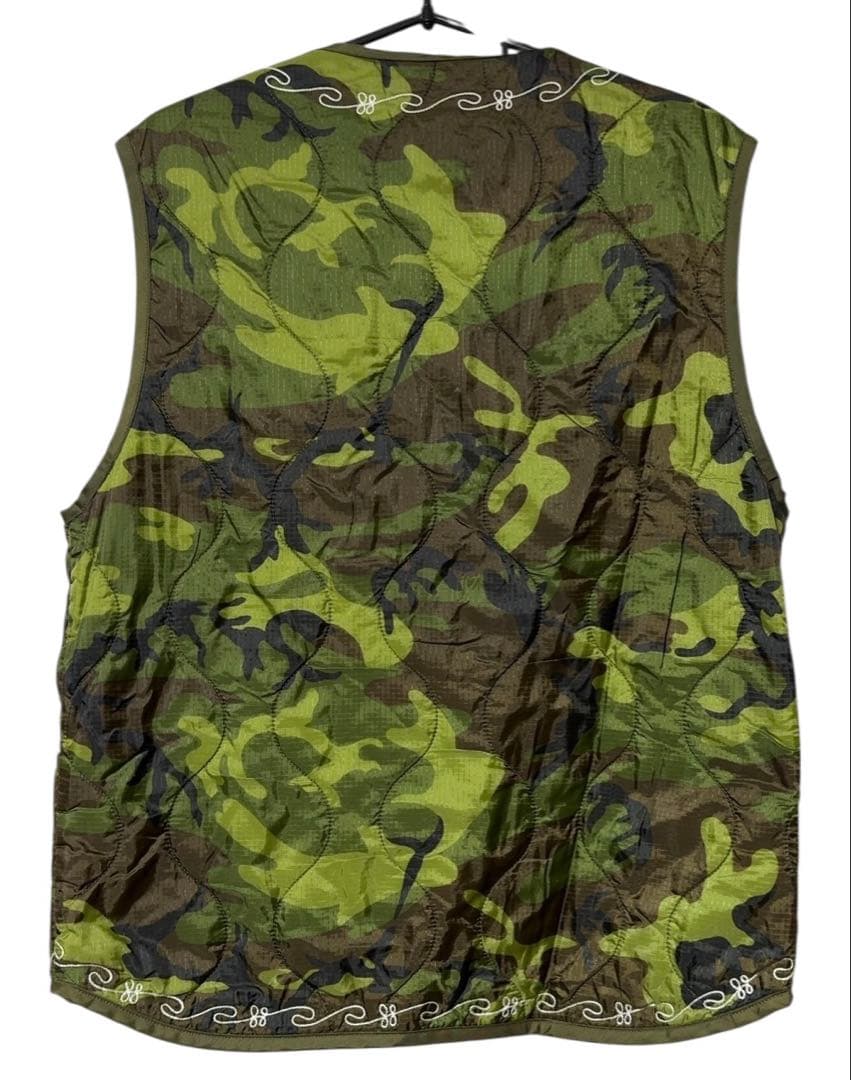 トップス TENDERLOIN NYLON SOUVENIR VEST CAMO