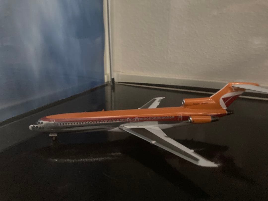 1/200 CP Air B727 航空機モデル