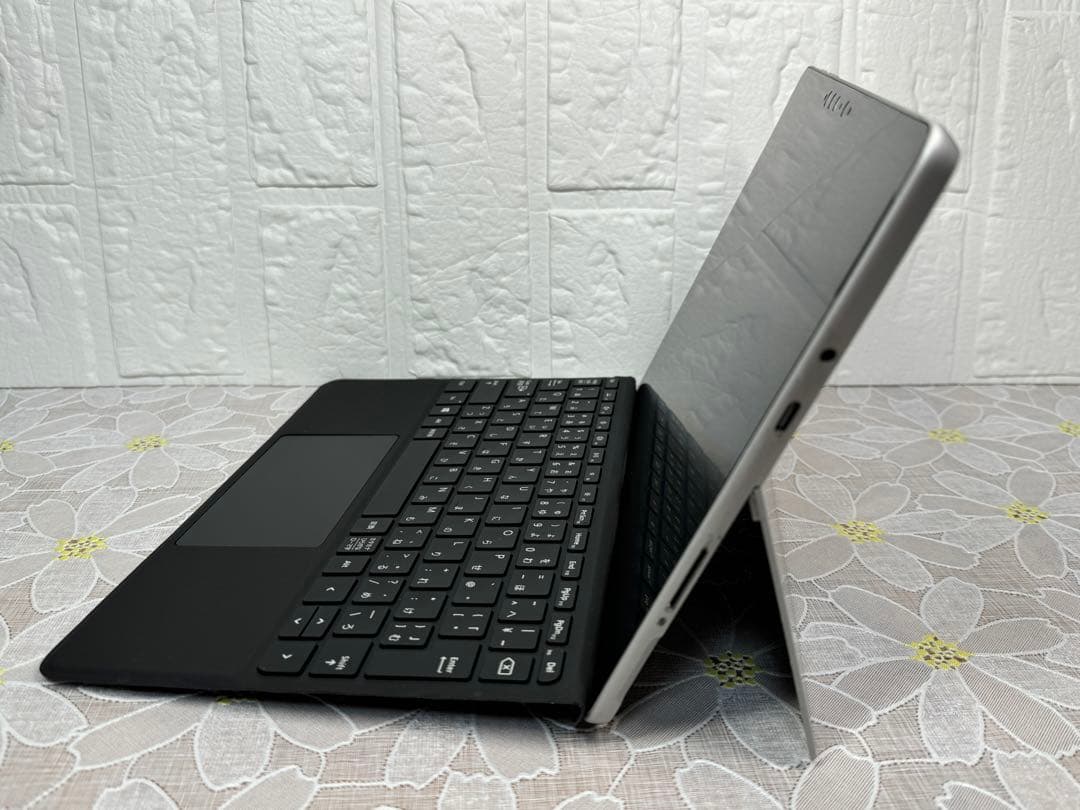 極美品 Surface Go2 キーボード 10.5型 タッチ液晶 タブレット