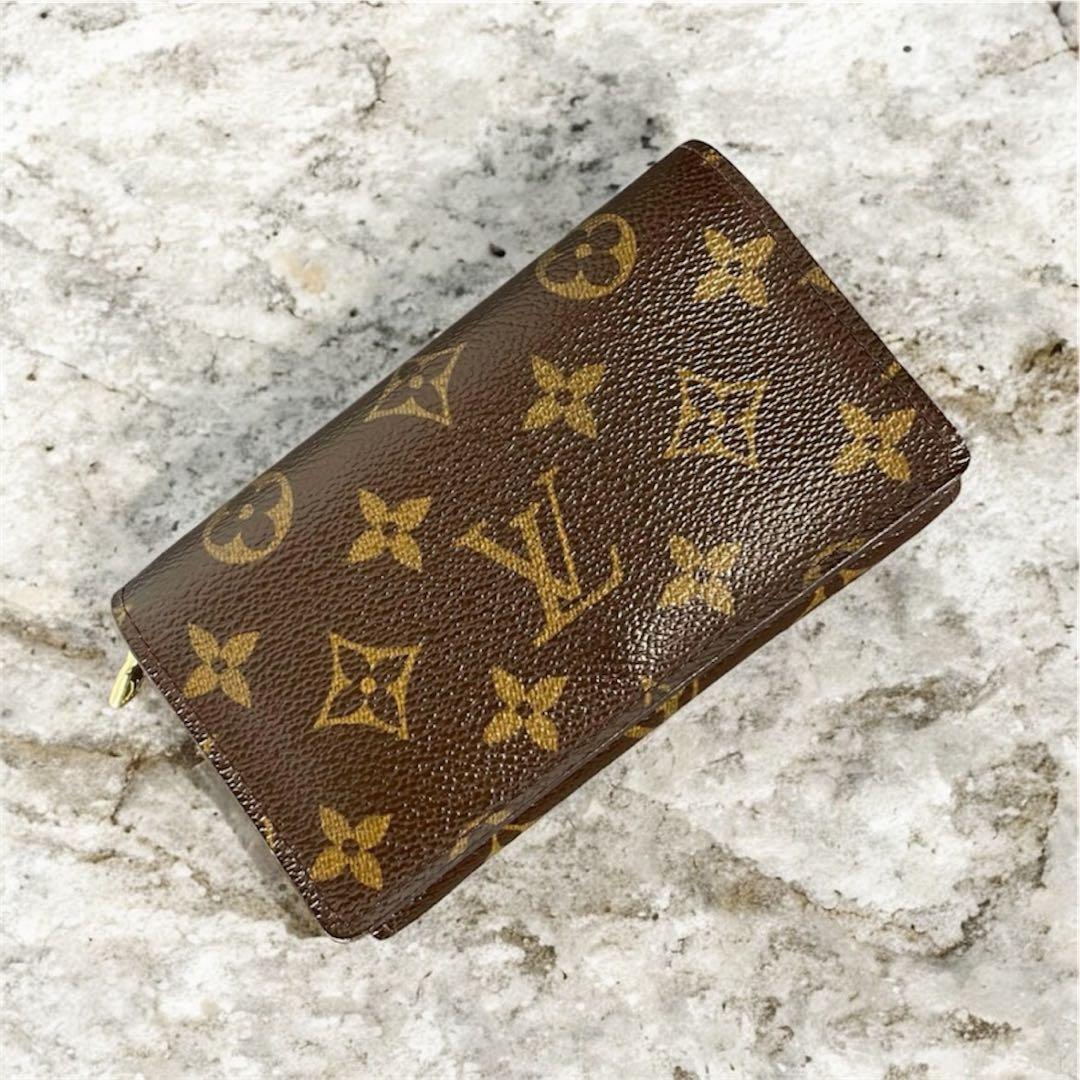 LOUIS VUITTON ルイヴィトン　モノグラム　ポルトフォイユ トレゾール