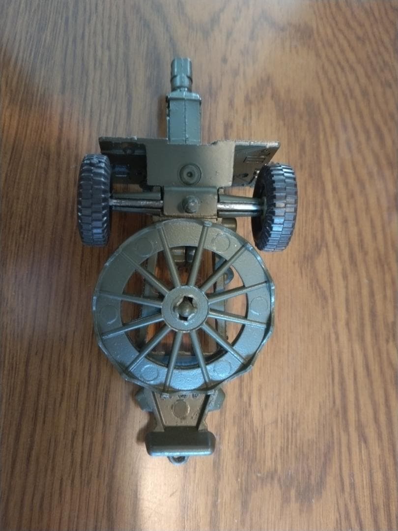 クレセントトイズ　サラディン装甲車野戦砲パトロールセット