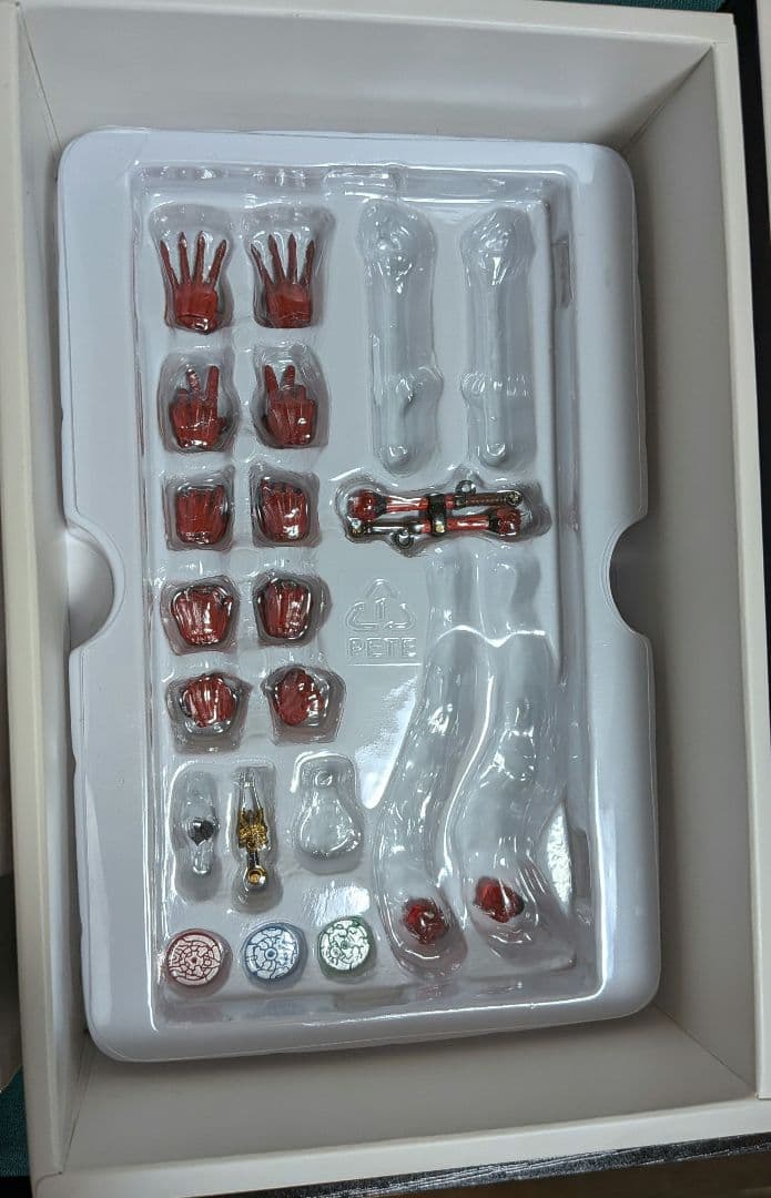 仮面ライダー響鬼 紅 真骨彫 ヒビキ フィギュアーツ 中古品