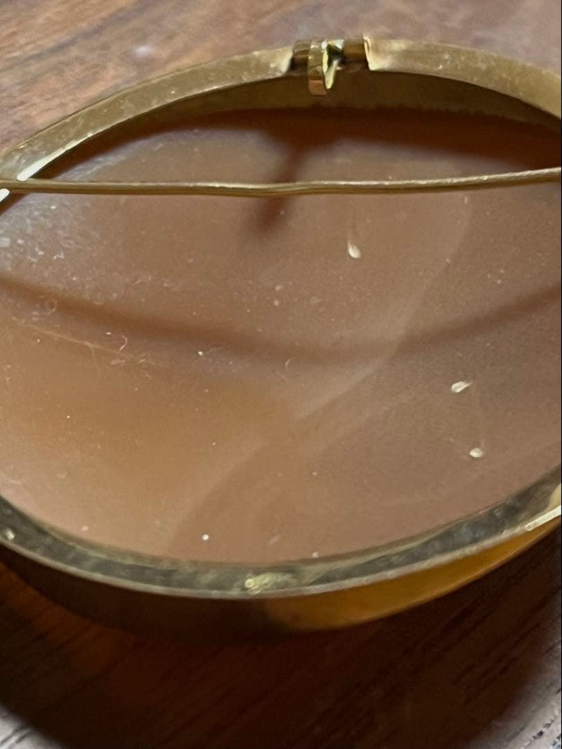 花模様カメオ ブローチ（ペンダントトップにもなります）