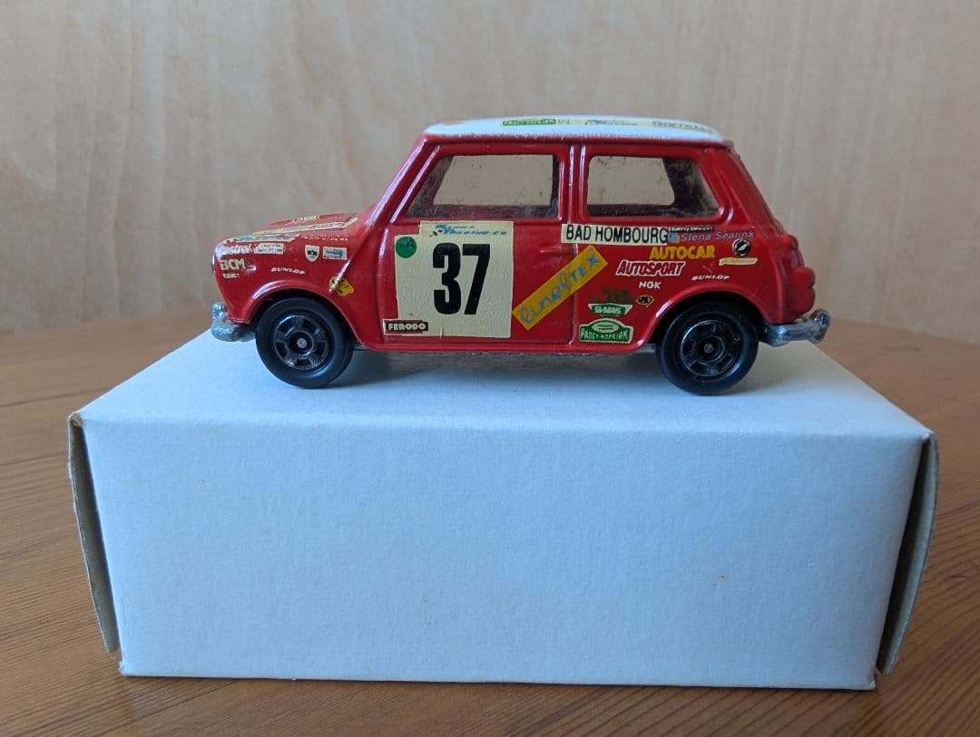 トミカ　ミニクーパー モンテカルロラリー #37