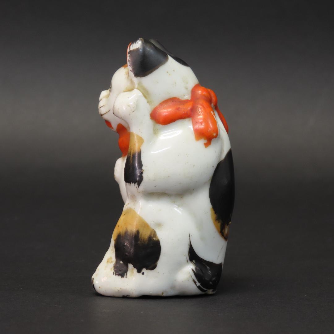 ⭕402 時代物 磁器人形 招き猫2体 高さ7.8cm/福を呼び込むネコ