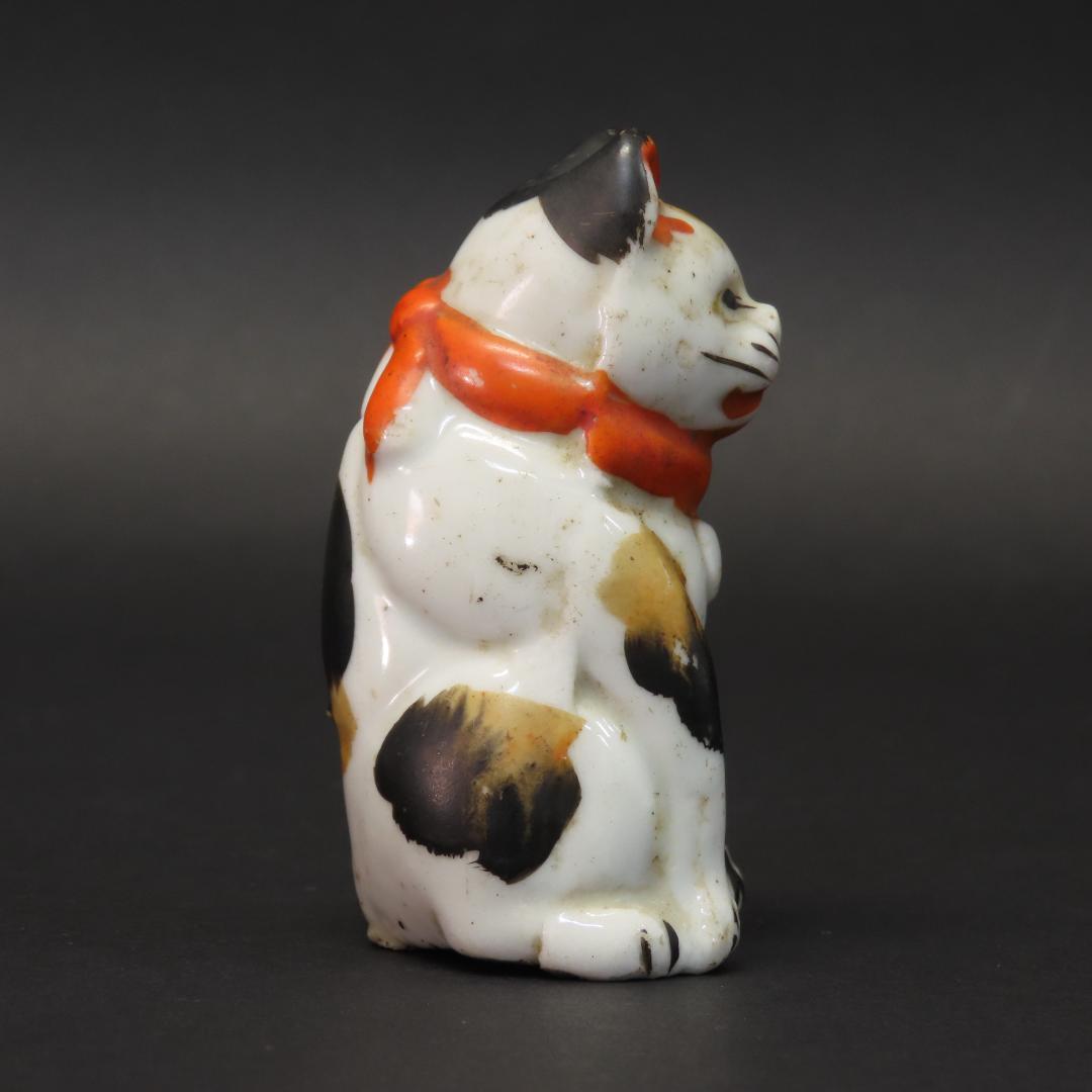 ⭕402 時代物 磁器人形 招き猫2体 高さ7.8cm/福を呼び込むネコ